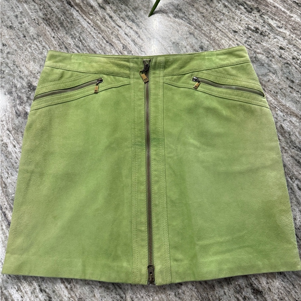 Gorgeous Michael Kors Suede Pea Green Mini Skirt